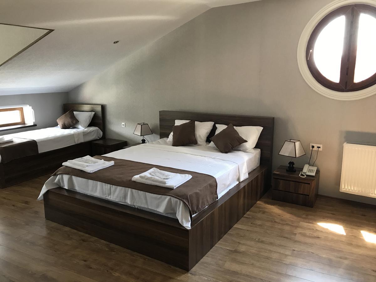 Elia Palace Hotel Tbilisi Ngoại thất bức ảnh