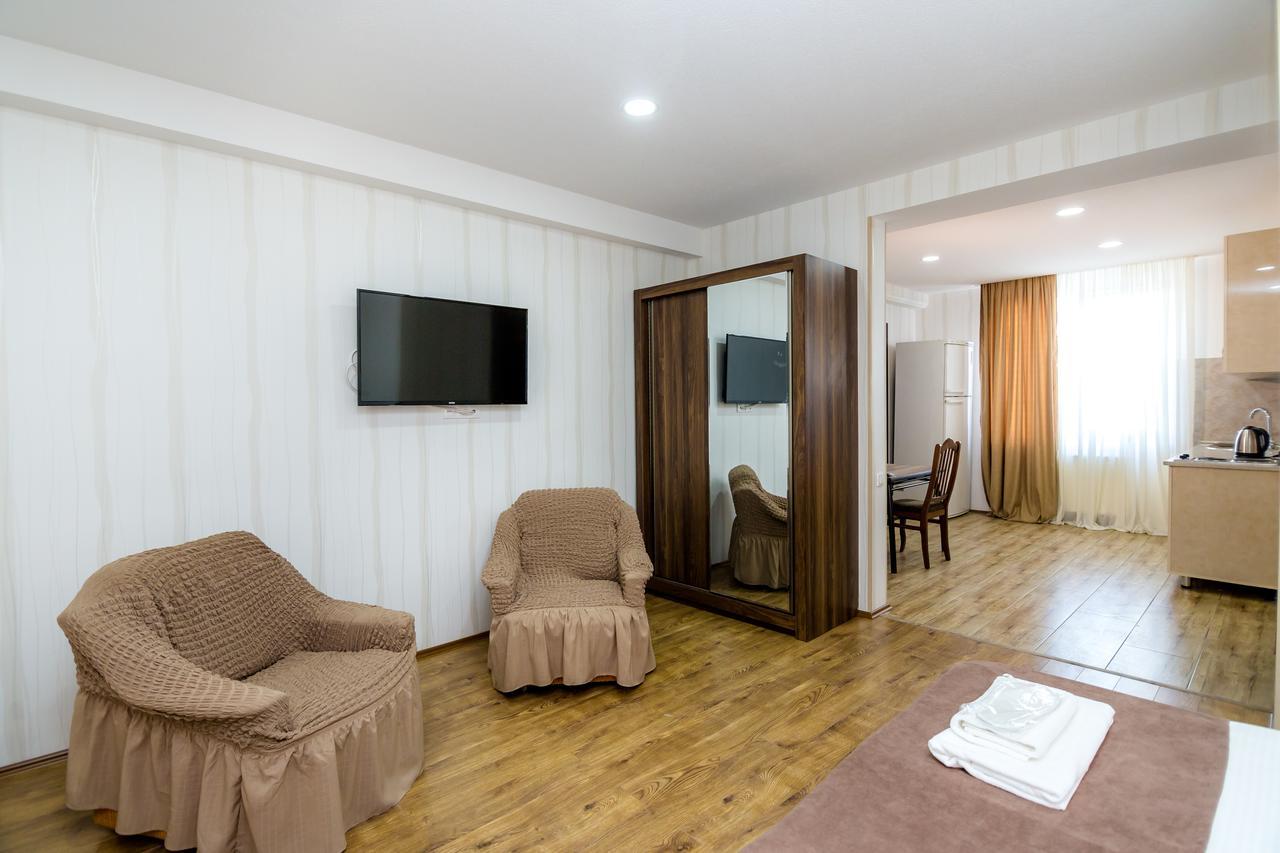 Elia Palace Hotel Tbilisi Ngoại thất bức ảnh