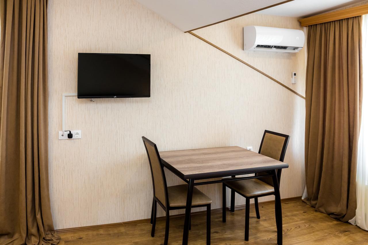 Elia Palace Hotel Tbilisi Ngoại thất bức ảnh