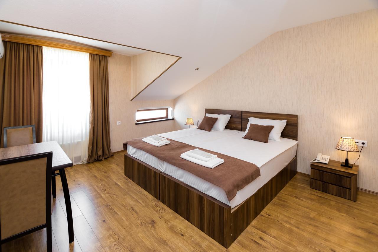 Elia Palace Hotel Tbilisi Ngoại thất bức ảnh