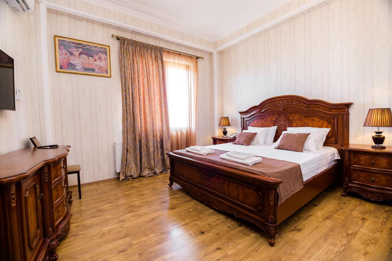 Elia Palace Hotel Tbilisi Ngoại thất bức ảnh