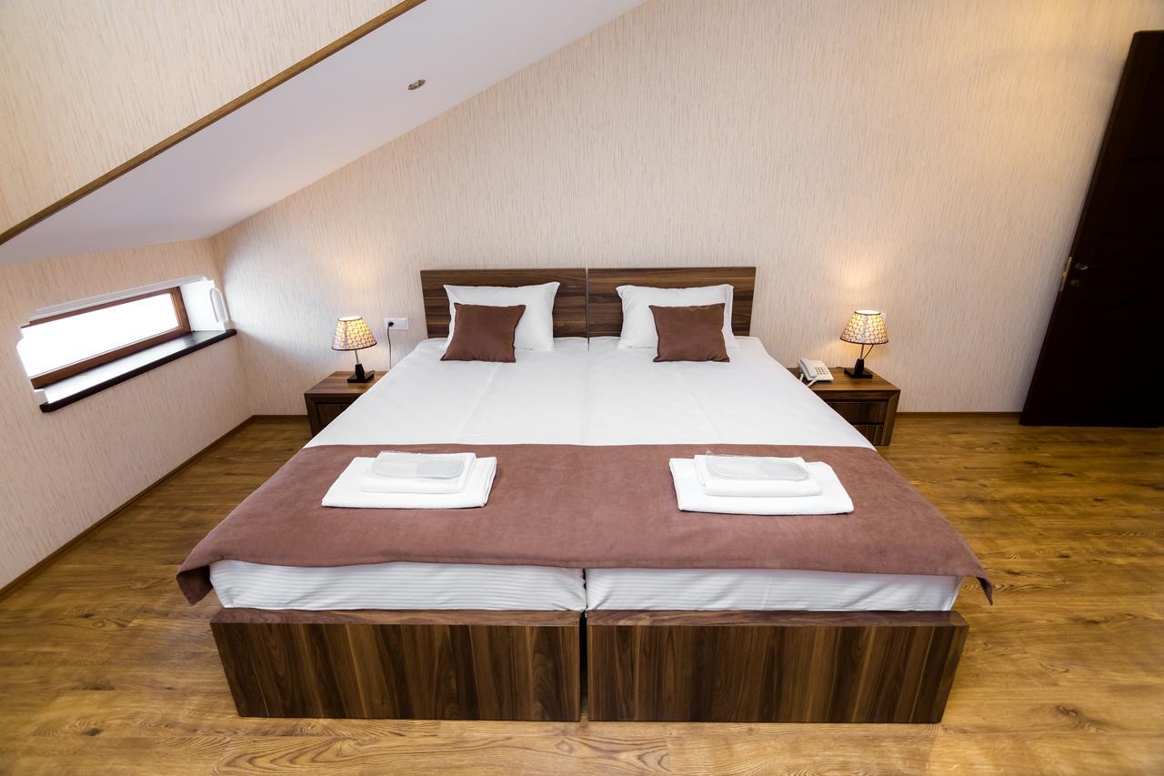 Elia Palace Hotel Tbilisi Ngoại thất bức ảnh