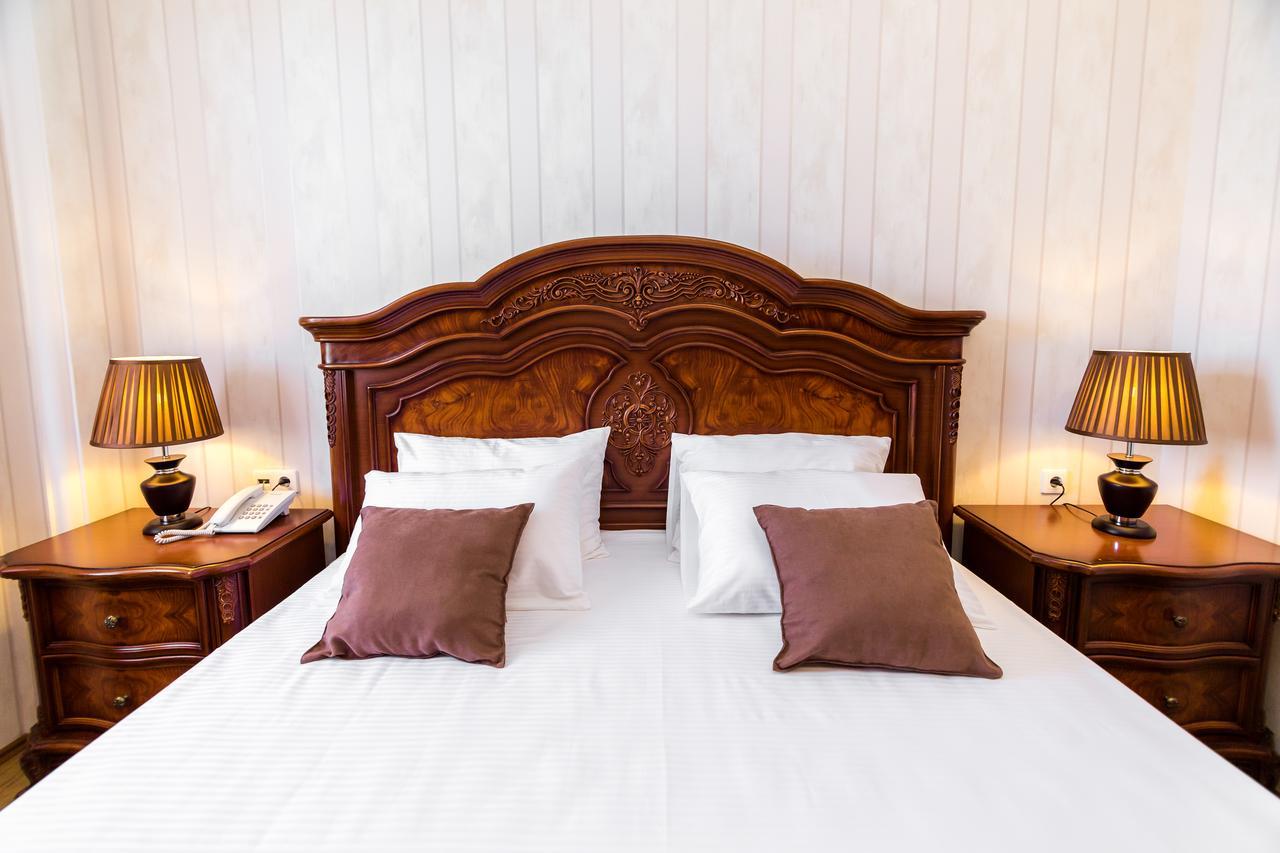 Elia Palace Hotel Tbilisi Ngoại thất bức ảnh