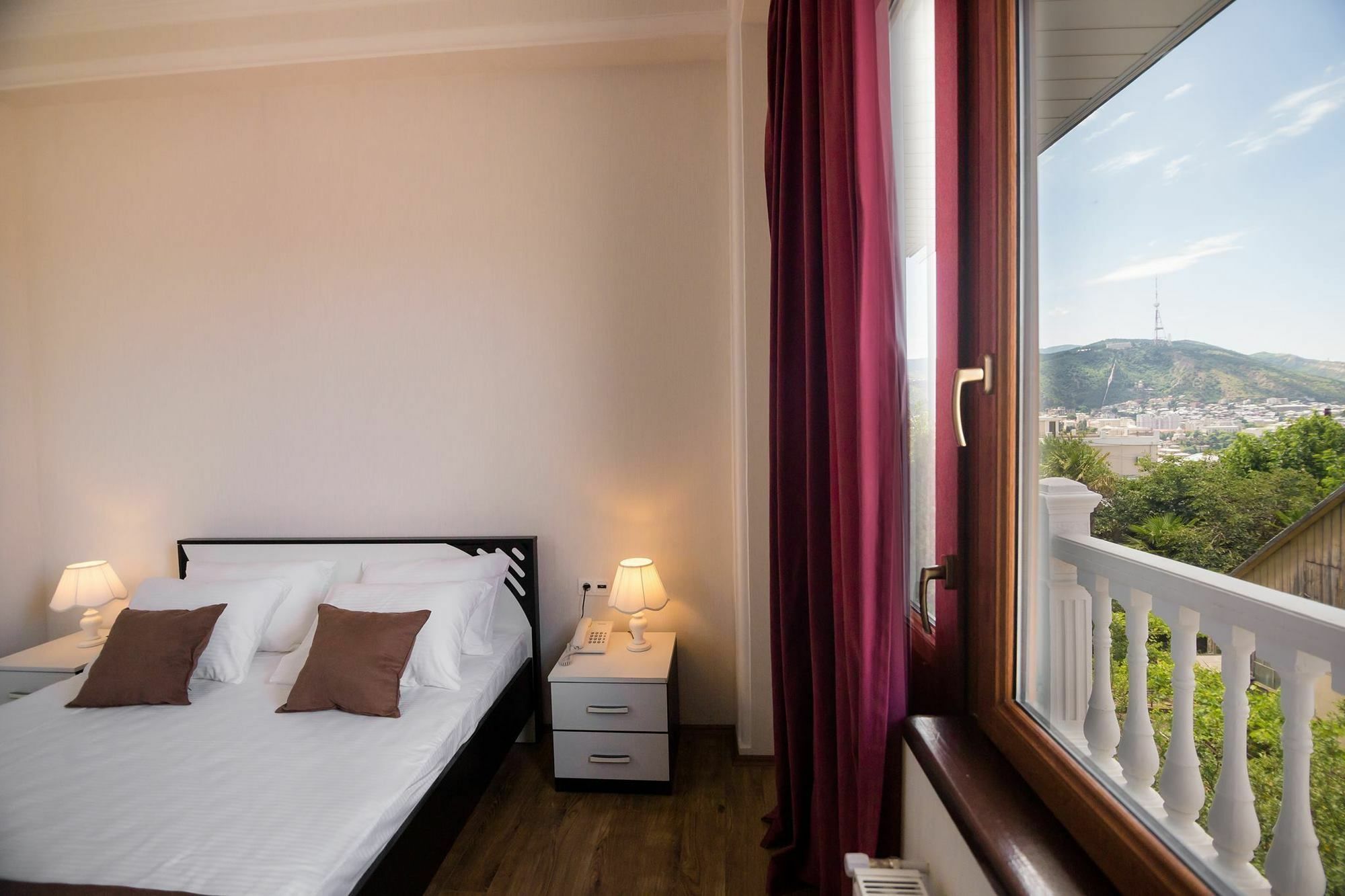Elia Palace Hotel Tbilisi Ngoại thất bức ảnh